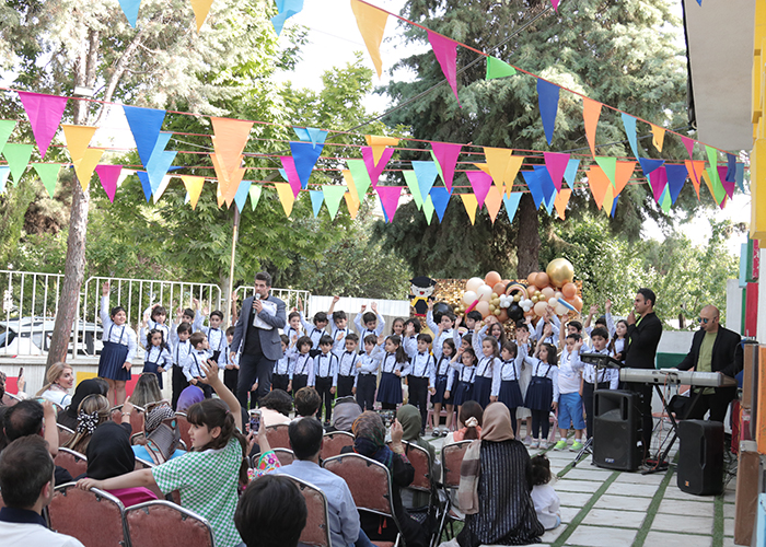 جشن پایان سال دهکده دوستی